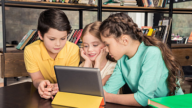 Best iPad Case for Kids: Solving the Hidden Pressure on a Student’s Desk
